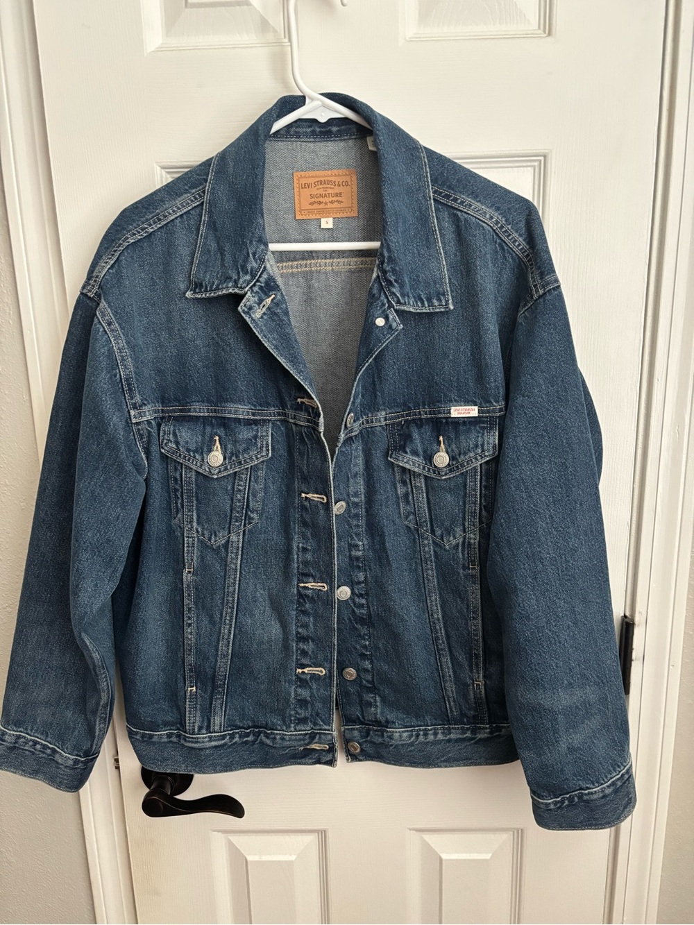 Oversized Levi's Dark Blue Denim Trucker Jacket